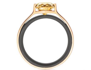 Ring von Gellner in Edelstahl und Gold mit Diamant