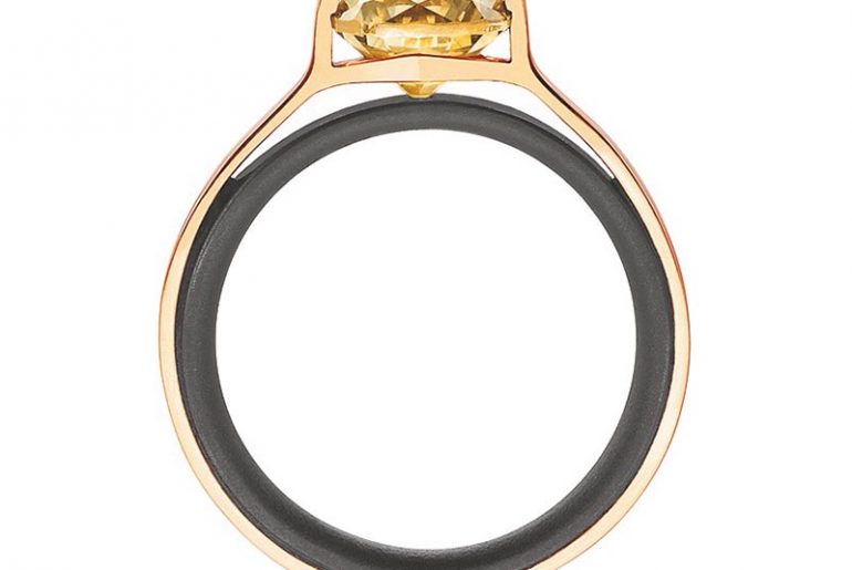 Ring von Gellner in Edelstahl und Gold mit Diamant