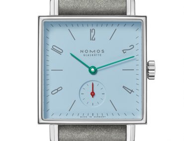 nomos_tetra_aqua